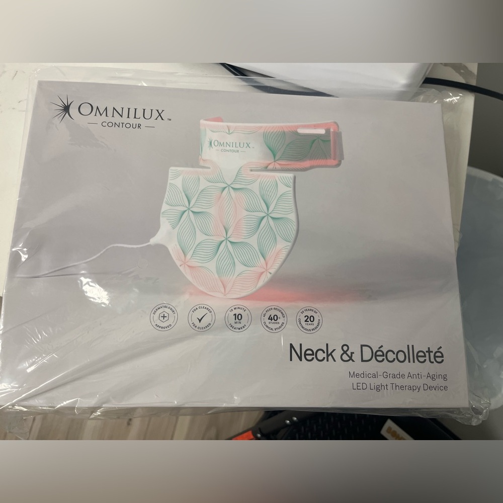 Omnilux Contour Neck & Décolleté
